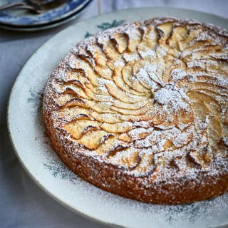 Apple cake