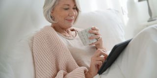 Banks to help seniors avoid fees