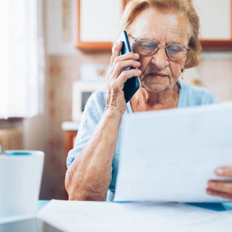 Seniors out of pocket as Centrelink struggles to cope