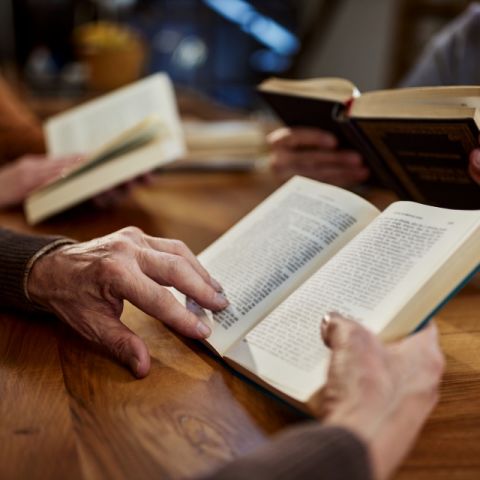 Books linked to seniors’ independence