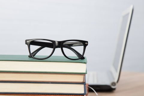 Pros and cons of smart glasses